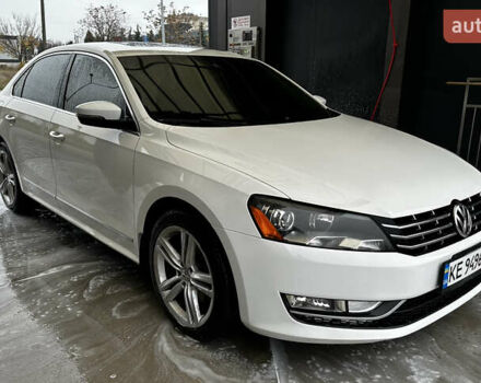 Білий Фольксваген Пассат, об'ємом двигуна 1.97 л та пробігом 239 тис. км за 12300 $, фото 3 на Automoto.ua