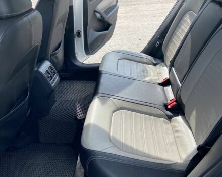 Фольксваген Пассат 2015 в Александрие на Automoto.ua Белый Фольксваген Пассат, объемом двигателя 0 л и пробегом 186 тыс. км за 11700 $, фото 4 на Automoto.ua