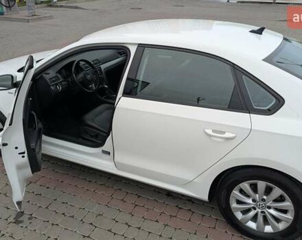 Белый Фольксваген Пассат, объемом двигателя 1.8 л и пробегом 182 тыс. км за 11350 $, фото 2 на Automoto.ua