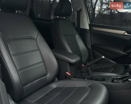 Белый Фольксваген Пассат, объемом двигателя 1.8 л и пробегом 269 тыс. км за 10599 $, фото 13 на Automoto.ua