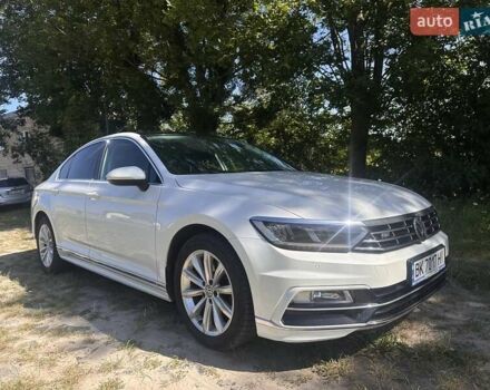 Белый Фольксваген Пассат, объемом двигателя 1.97 л и пробегом 309 тыс. км за 16500 $, фото 3 на Automoto.ua