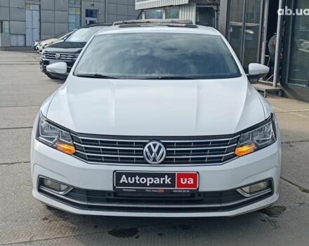 Белый Фольксваген Пассат, объемом двигателя 1.8 л и пробегом 134 тыс. км за 12490 $, фото 1 на Automoto.ua