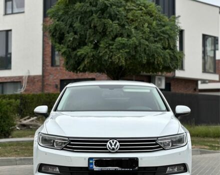 Фольксваген Пассат 2015 в Черкассах на Automoto.ua Белый Фольксваген Пассат, объемом двигателя 1.4 л и пробегом 149 тыс. км за 14750 $, фото 2 на Automoto.ua