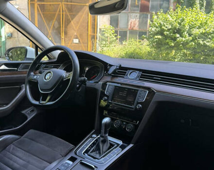 Белый Фольксваген Пассат, объемом двигателя 1.8 л и пробегом 225 тыс. км за 16500 $, фото 13 на Automoto.ua