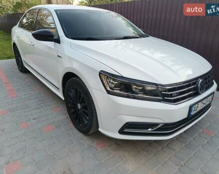 Белый Фольксваген Пассат, объемом двигателя 1.8 л и пробегом 143 тыс. км за 14000 $, фото 15 на Automoto.ua
