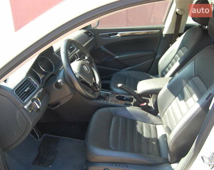 Белый Фольксваген Пассат, объемом двигателя 1.8 л и пробегом 123 тыс. км за 16000 $, фото 50 на Automoto.ua