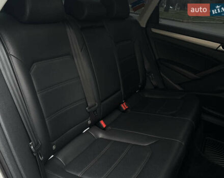 Белый Фольксваген Пассат, объемом двигателя 1.8 л и пробегом 269 тыс. км за 10599 $, фото 16 на Automoto.ua