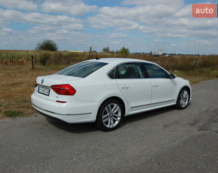 Белый Фольксваген Пассат, объемом двигателя 1.8 л и пробегом 123 тыс. км за 16000 $, фото 4 на Automoto.ua