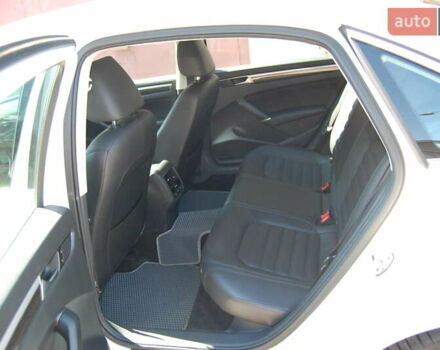 Белый Фольксваген Пассат, объемом двигателя 1.8 л и пробегом 123 тыс. км за 16000 $, фото 60 на Automoto.ua