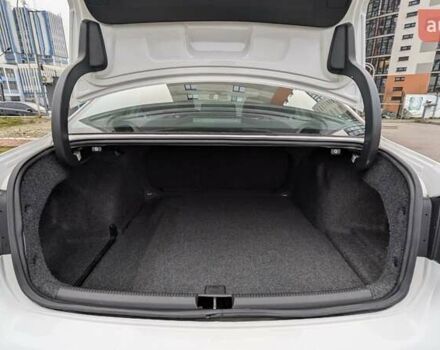 Белый Фольксваген Пассат, объемом двигателя 1.8 л и пробегом 182 тыс. км за 11350 $, фото 4 на Automoto.ua