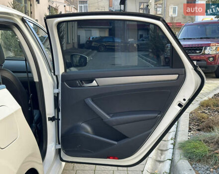 Білий Фольксваген Пассат, об'ємом двигуна 1.97 л та пробігом 200 тис. км за 11500 $, фото 12 на Automoto.ua