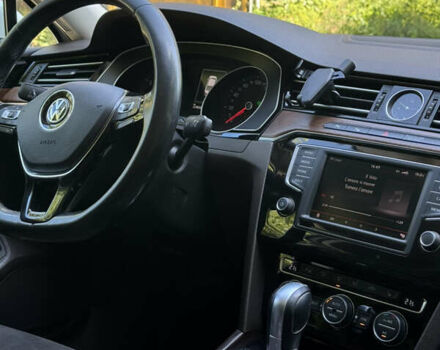 Белый Фольксваген Пассат, объемом двигателя 1.8 л и пробегом 225 тыс. км за 16500 $, фото 14 на Automoto.ua