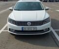 Белый Фольксваген Пассат, объемом двигателя 1.8 л и пробегом 158 тыс. км за 13500 $, фото 1 на Automoto.ua