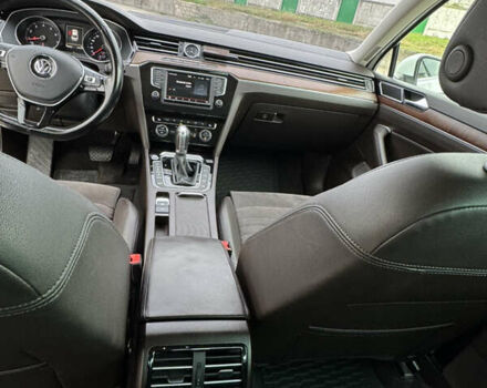 Белый Фольксваген Пассат, объемом двигателя 1.8 л и пробегом 190 тыс. км за 16500 $, фото 8 на Automoto.ua