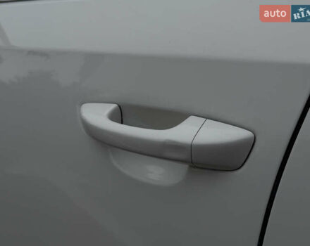 Білий Фольксваген Пассат, об'ємом двигуна 1.8 л та пробігом 148 тис. км за 10300 $, фото 5 на Automoto.ua