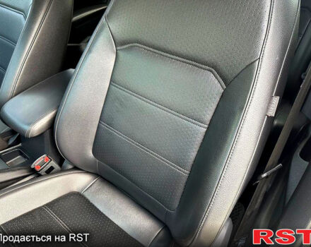 Белый Фольксваген Пассат, объемом двигателя 1.8 л и пробегом 94 тыс. км за 13000 $, фото 12 на Automoto.ua