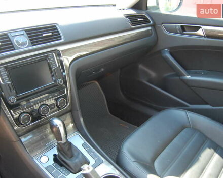 Белый Фольксваген Пассат, объемом двигателя 1.8 л и пробегом 123 тыс. км за 16000 $, фото 55 на Automoto.ua