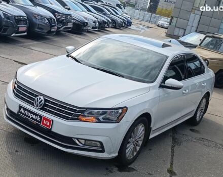 Белый Фольксваген Пассат, объемом двигателя 1.8 л и пробегом 134 тыс. км за 12490 $, фото 3 на Automoto.ua