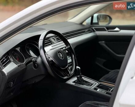 Білий Фольксваген Пассат, об'ємом двигуна 1.8 л та пробігом 147 тис. км за 12700 $, фото 10 на Automoto.ua