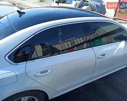 Белый Фольксваген Пассат, объемом двигателя 1.8 л и пробегом 115 тыс. км за 14000 $, фото 7 на Automoto.ua