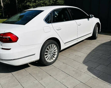 Белый Фольксваген Пассат, объемом двигателя 1.8 л и пробегом 161 тыс. км за 13300 $, фото 12 на Automoto.ua