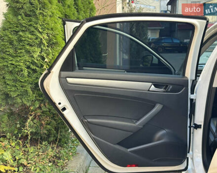 Білий Фольксваген Пассат, об'ємом двигуна 1.97 л та пробігом 200 тис. км за 11500 $, фото 11 на Automoto.ua