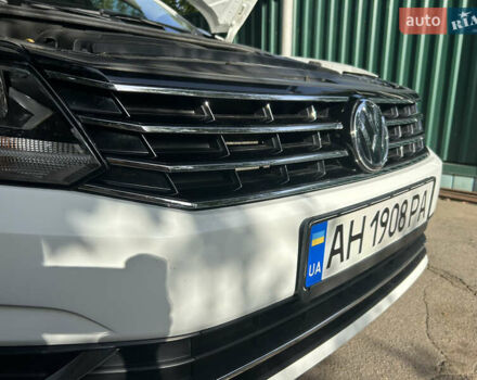 Белый Фольксваген Пассат, объемом двигателя 1.8 л и пробегом 165 тыс. км за 12800 $, фото 22 на Automoto.ua