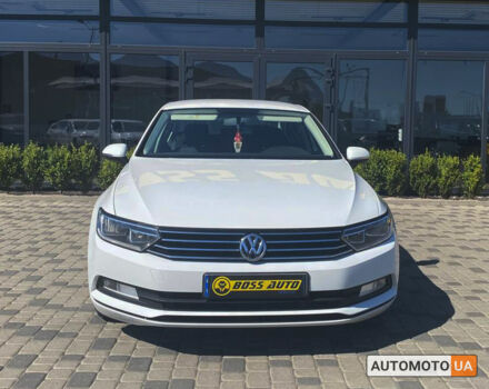 Білий Фольксваген Пассат, об'ємом двигуна 1.6 л та пробігом 233 тис. км за 14990 $, фото 6 на Automoto.ua