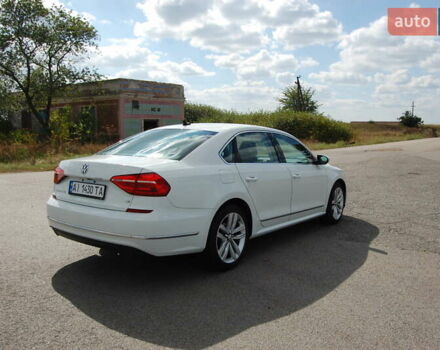 Белый Фольксваген Пассат, объемом двигателя 1.8 л и пробегом 123 тыс. км за 16000 $, фото 30 на Automoto.ua