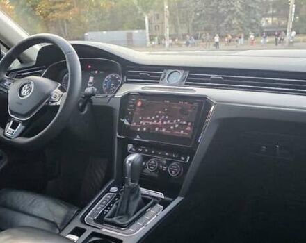 Белый Фольксваген Пассат, объемом двигателя 1.97 л и пробегом 235 тыс. км за 20000 $, фото 9 на Automoto.ua