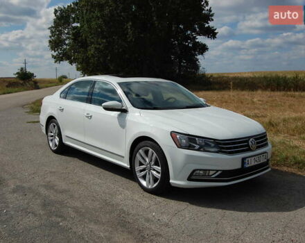 Белый Фольксваген Пассат, объемом двигателя 1.8 л и пробегом 123 тыс. км за 16000 $, фото 18 на Automoto.ua