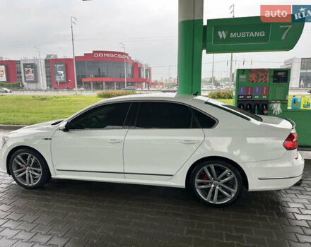 Белый Фольксваген Пассат, объемом двигателя 1.8 л и пробегом 150 тыс. км за 11999 $, фото 25 на Automoto.ua