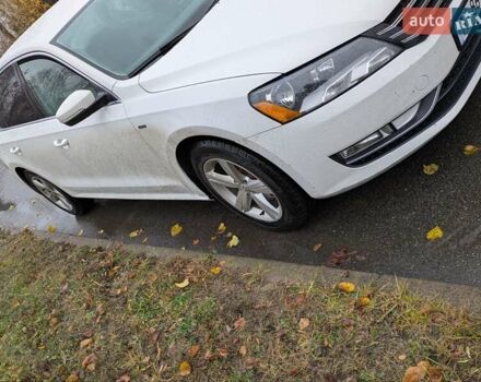 Белый Фольксваген Пассат, объемом двигателя 1.8 л и пробегом 189 тыс. км за 9700 $, фото 4 на Automoto.ua