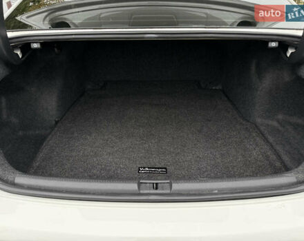 Білий Фольксваген Пассат, об'ємом двигуна 1.8 л та пробігом 148 тис. км за 10300 $, фото 27 на Automoto.ua