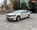 Белый Фольксваген Пассат, объемом двигателя 1.8 л и пробегом 181 тыс. км за 12700 $, фото 1 на Automoto.ua