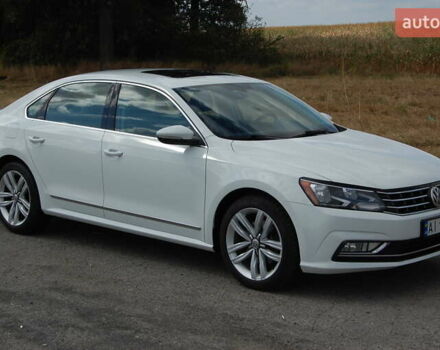 Белый Фольксваген Пассат, объемом двигателя 1.8 л и пробегом 123 тыс. км за 16000 $, фото 2 на Automoto.ua