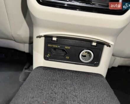 Белый Фольксваген Пассат, объемом двигателя 1.97 л и пробегом 261 тыс. км за 16600 $, фото 11 на Automoto.ua