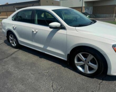 Білий Фольксваген Пассат, об'ємом двигуна 2 л та пробігом 74 тис. км за 6200 $, фото 2 на Automoto.ua