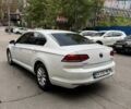 Белый Фольксваген Пассат, объемом двигателя 1.8 л и пробегом 142 тыс. км за 16690 $, фото 9 на Automoto.ua