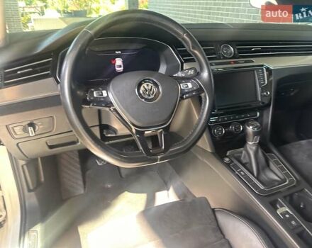 Белый Фольксваген Пассат, объемом двигателя 1.97 л и пробегом 309 тыс. км за 16500 $, фото 21 на Automoto.ua