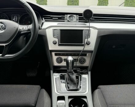 Белый Фольксваген Пассат, объемом двигателя 0 л и пробегом 173 тыс. км за 17999 $, фото 17 на Automoto.ua