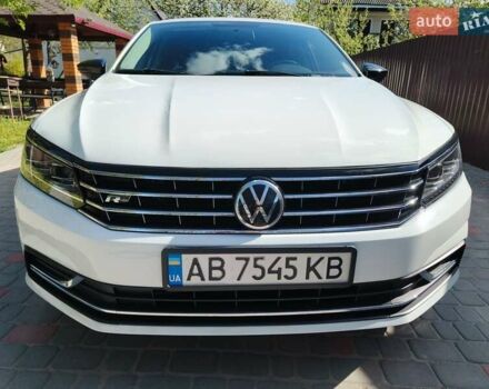 Белый Фольксваген Пассат, объемом двигателя 1.8 л и пробегом 143 тыс. км за 14000 $, фото 2 на Automoto.ua