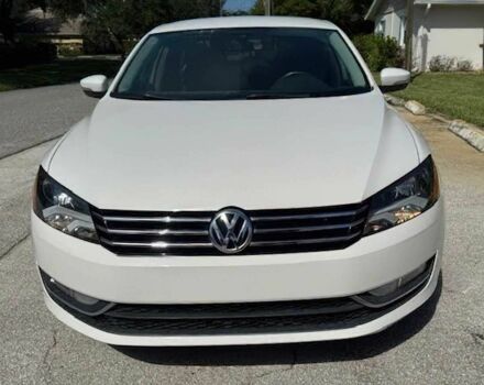 Белый Фольксваген Пассат, объемом двигателя 1.8 л и пробегом 75 тыс. км за 2400 $, фото 1 на Automoto.ua