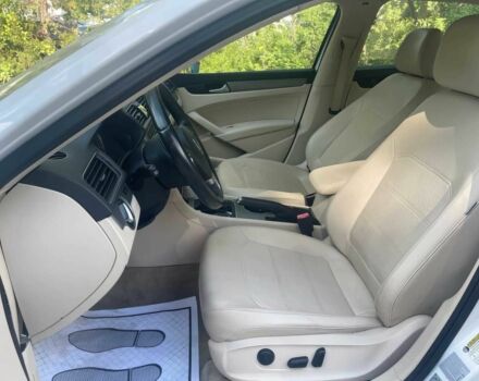 Білий Фольксваген Пассат, об'ємом двигуна 1.8 л та пробігом 80 тис. км за 4500 $, фото 10 на Automoto.ua