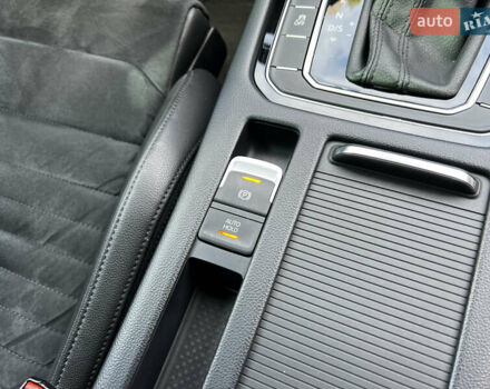 Білий Фольксваген Пассат, об'ємом двигуна 1.8 л та пробігом 170 тис. км за 15500 $, фото 16 на Automoto.ua