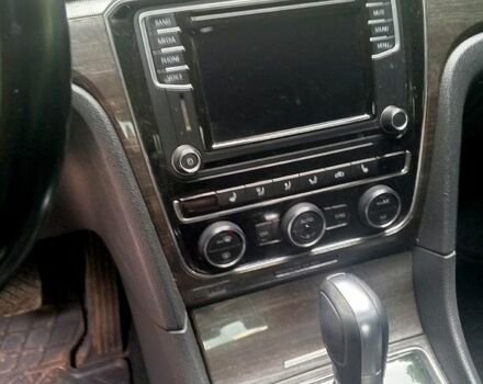 Белый Фольксваген Пассат, объемом двигателя 1.8 л и пробегом 133 тыс. км за 12500 $, фото 3 на Automoto.ua