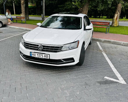 Белый Фольксваген Пассат, объемом двигателя 1.8 л и пробегом 161 тыс. км за 13300 $, фото 2 на Automoto.ua