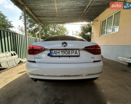 Белый Фольксваген Пассат, объемом двигателя 1.8 л и пробегом 165 тыс. км за 12800 $, фото 25 на Automoto.ua