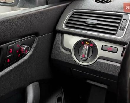 Белый Фольксваген Пассат, объемом двигателя 1.8 л и пробегом 182 тыс. км за 11350 $, фото 24 на Automoto.ua