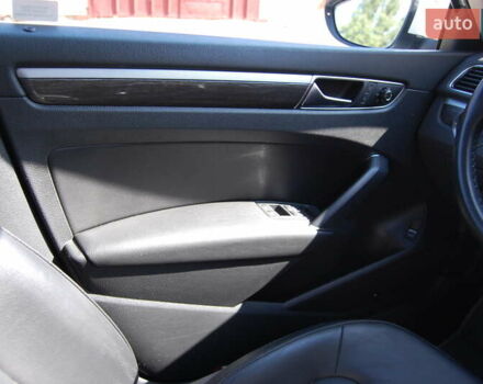 Белый Фольксваген Пассат, объемом двигателя 1.8 л и пробегом 123 тыс. км за 16000 $, фото 86 на Automoto.ua